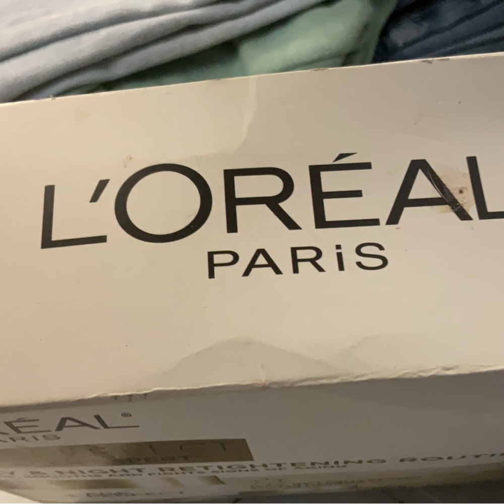 L'Oréal Paris Skincare Box